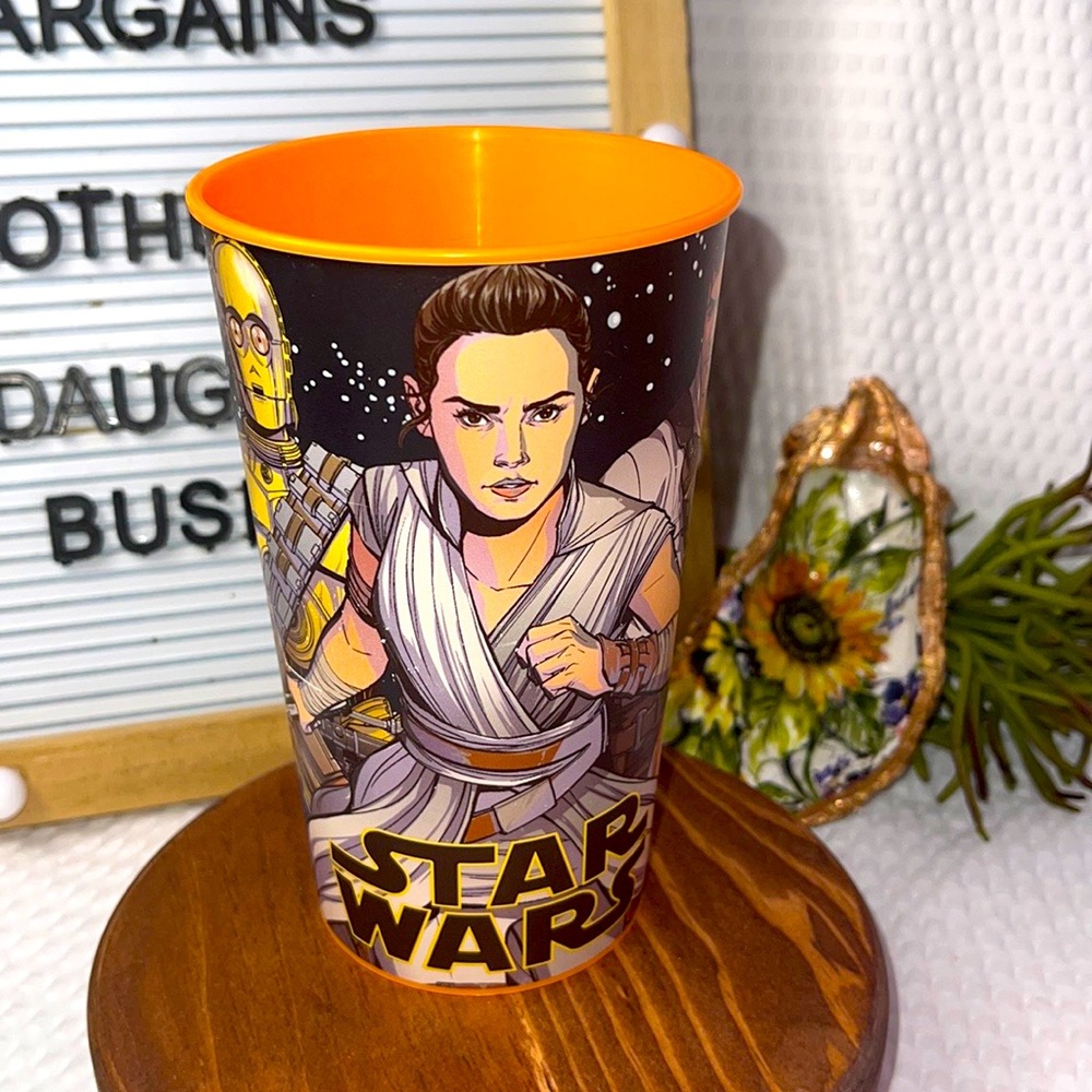 Disney Star Wars Plastic Drinking Cup 22oz.